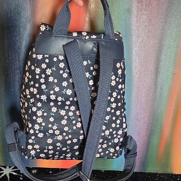 Kate Spade Navy and White Daisy Backpack - Picture 13 of 14